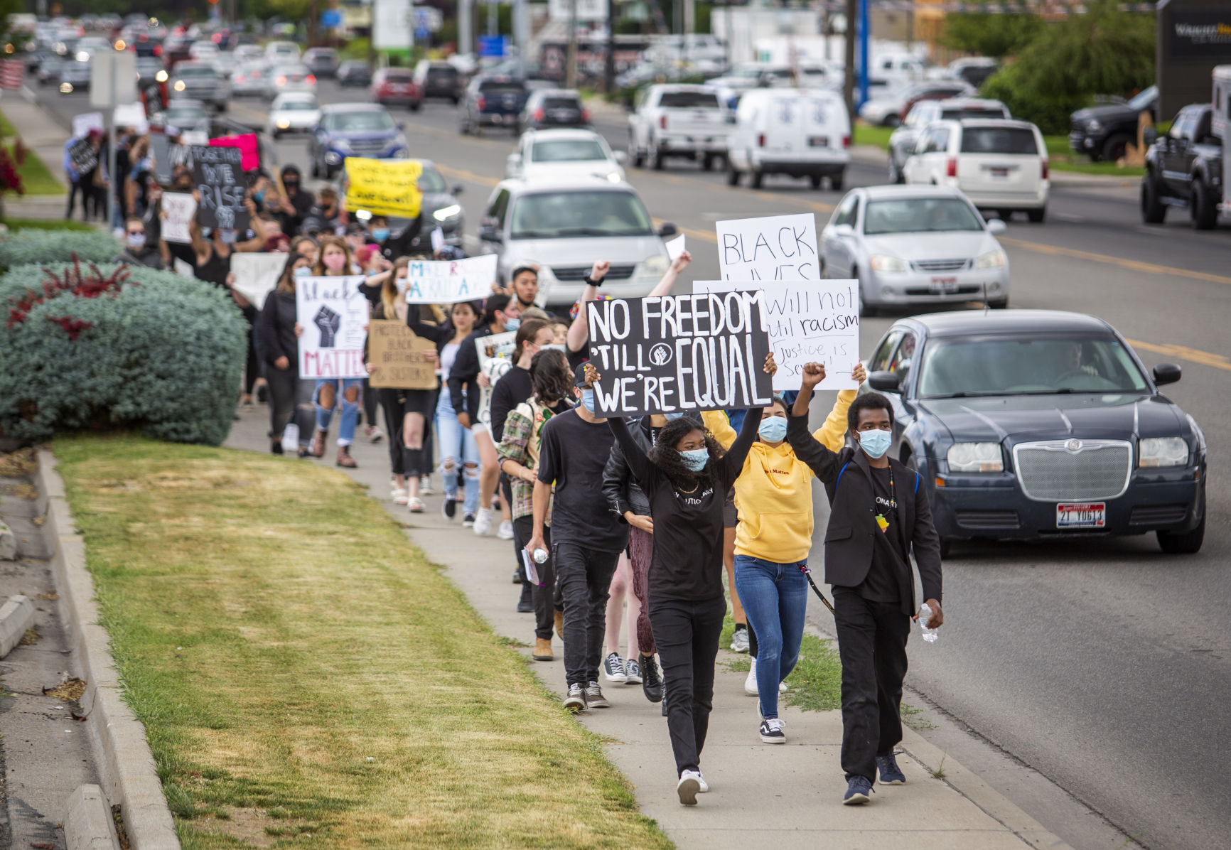 Citizens gather to protest police brutality